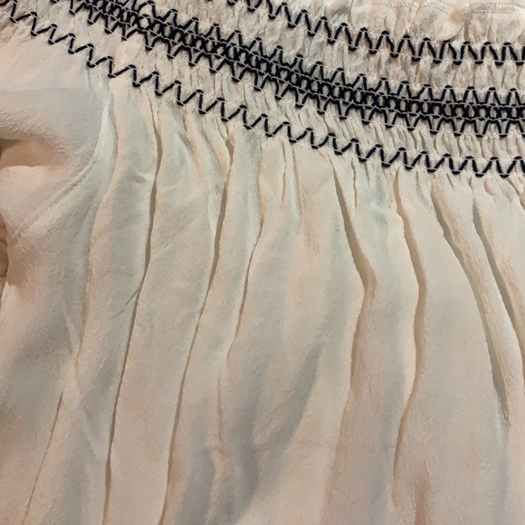 Off the shoulder flowy top - Picture 3 of 3